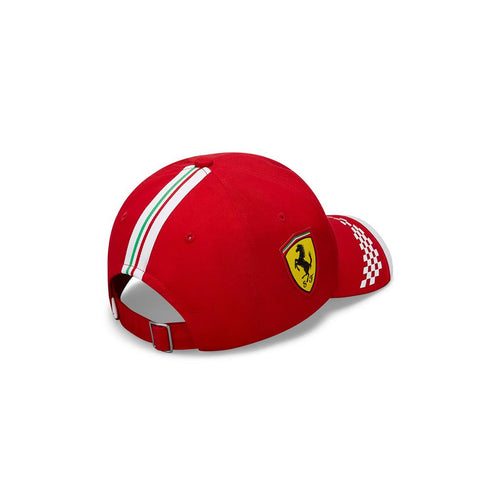 Ferrari punane nokamüts